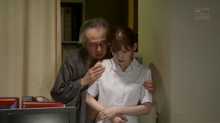 Nữ ý tá Akari Tsumugi bị lão bệnh nhân điên khùng tống tình hiếp dâm